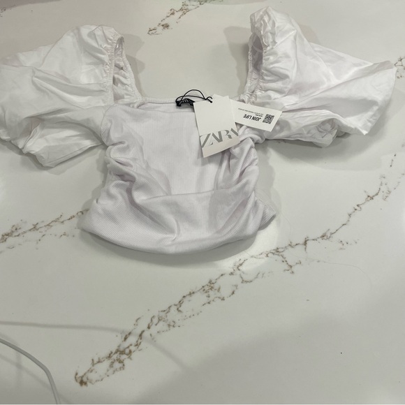 Zara Bright White Puffy Short Sleeve Crop Top. NWT. Small. - Picture 7 of 8
